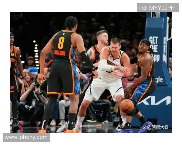 雷霆与猛龙激战三月二十二日NBA赛场精彩瞬间回顾与分析 雷霆与猛龙激战三月二十二日NBA赛场精彩瞬间回顾与分析