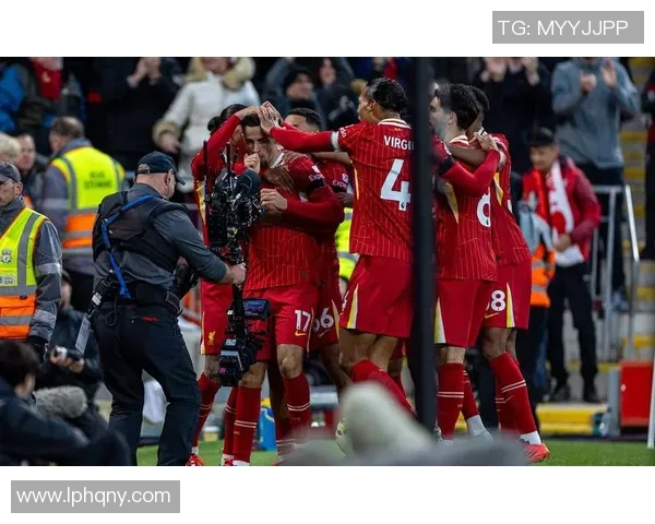 切尔西与利物浦激战回顾赛场精彩瞬间与战术分析