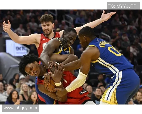 勇士队与播视频的精彩对决回顾及分析全场精彩瞬间尽在其中