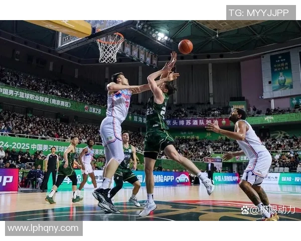 2014年CBA辽宁队与新疆队激战回顾精彩瞬间与赛季亮点分析 2014年CBA辽宁队与新疆队激战回顾精彩瞬间与赛季亮点分析