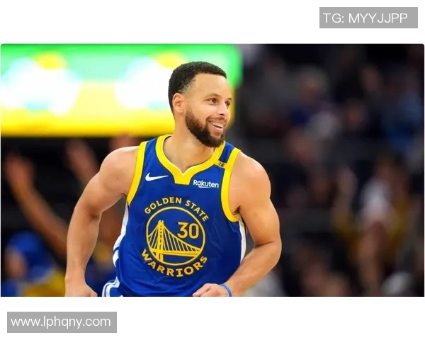 快船与开拓者激战正酣比分胶着引发球迷热议