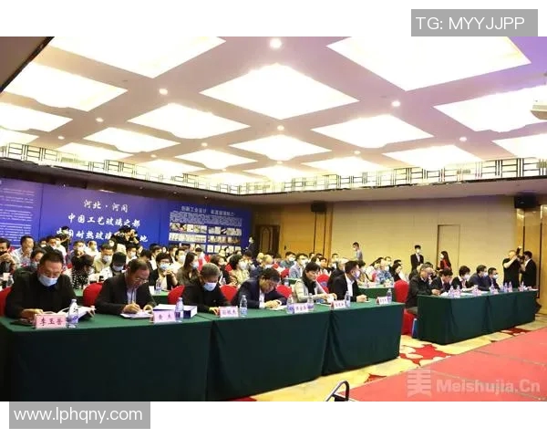 李添荣：在艺术与商业之间的探索与创新之路