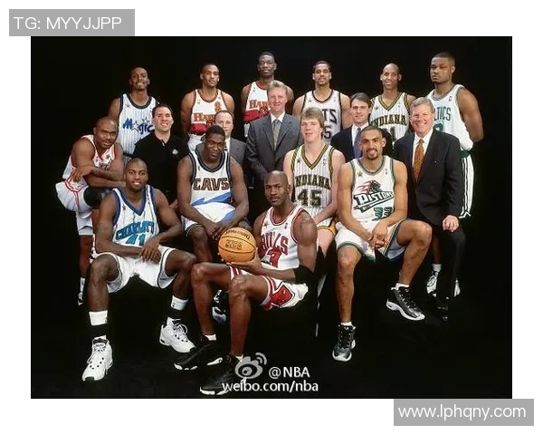 2015年西部明星队与东部明星队精彩对决回顾与分析 2015年西部明星队与东部明星队精彩对决回顾与分析