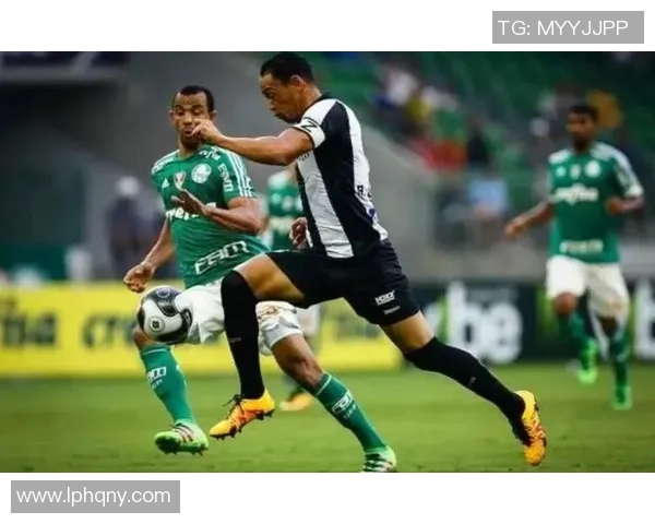 塞阿拉与帕尔梅激战正酣谁能在这场较量中笑到最后