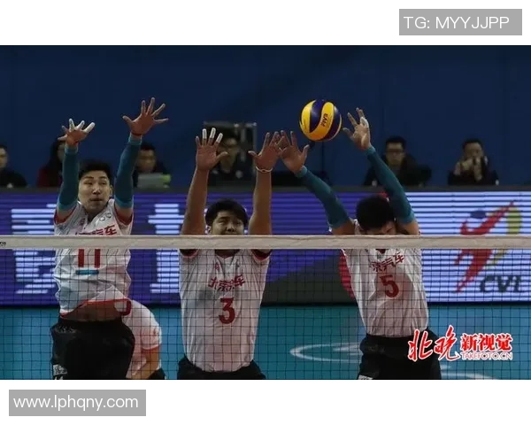 巴西男排与美国男排激战正酣谁将赢得这场巅峰对决