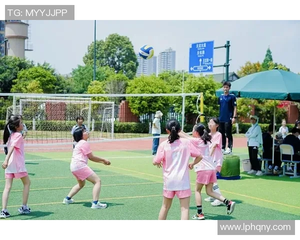 成都排球队创新高排球配合排名再攀新峰展现团队实力与默契