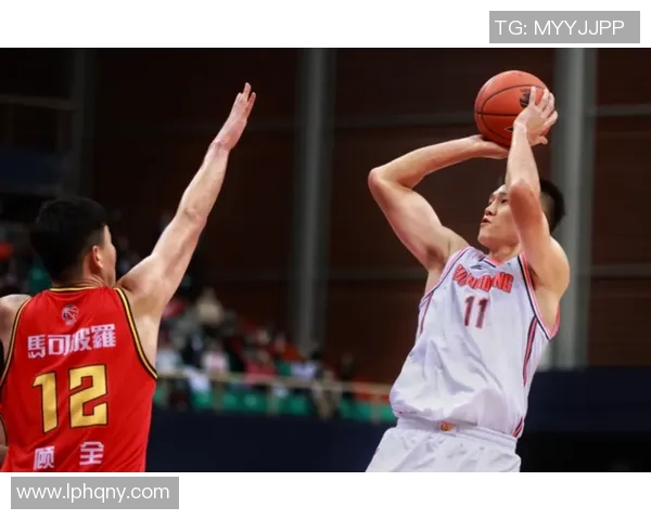 福冈黄蜂与枥木的精彩对决直播全程回顾与分析 福冈黄蜂与枥木的精彩对决直播全程回顾与分析