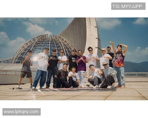 南京街舞队的中路突破之路：深度解析街舞文化与团队精神的结合